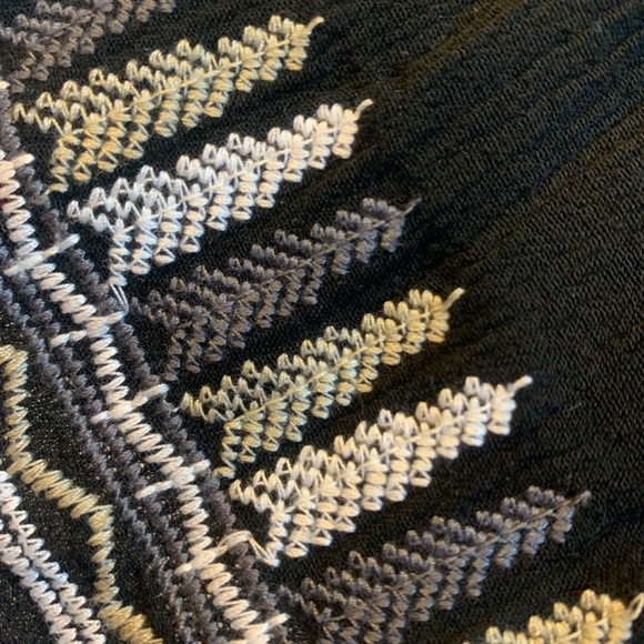 Light shawl/poncho - Picture 4 of 5